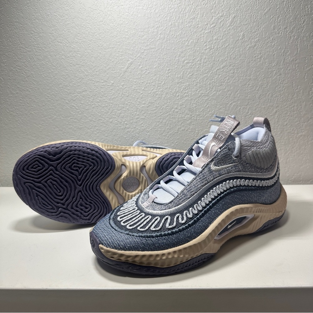 Nike Cosmic Unity 3 Women’s Basketball Shoes Size 9 W
